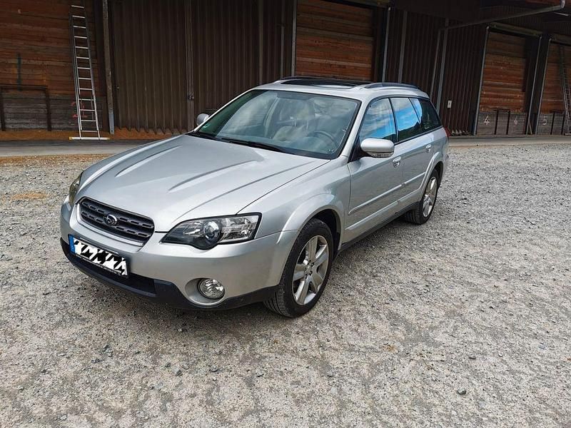 Silber Gebraucht 2004 Subaru Outback SUV | 6.598 € (Fairer Preis) - Bild 1/4