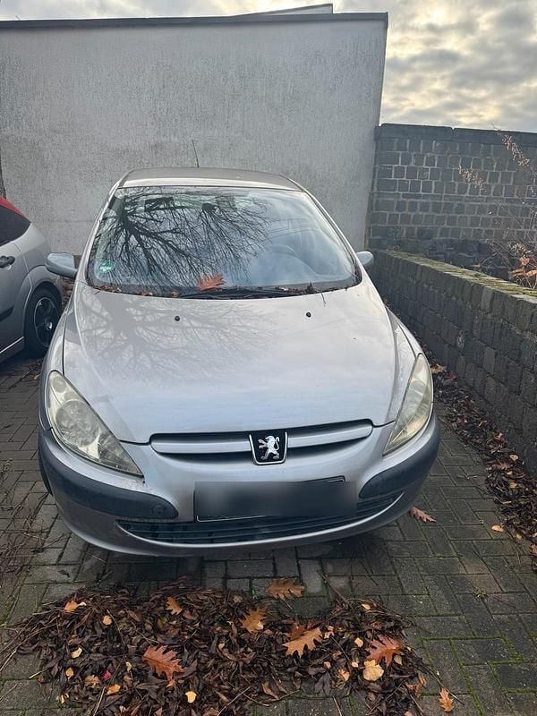 Grau Gebraucht 2004 Peugeot 307 Limousine | 700 € (Superpreis) - Bild 1/3