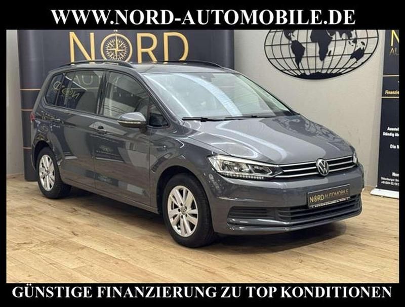 Gebraucht VW Touran Comfortline 150 PS (110 kW) 2022 Grau Van / Kleinbus