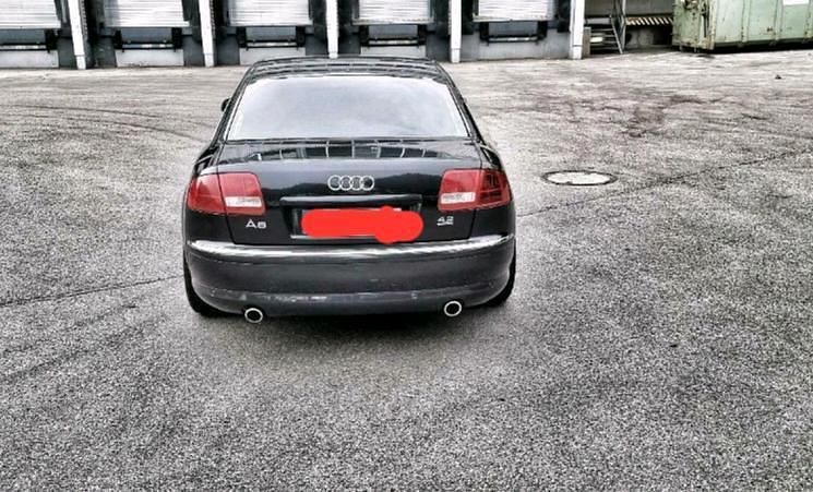 Gebraucht Audi A8 334 PS (245 kW) 2003 Grau Limousine