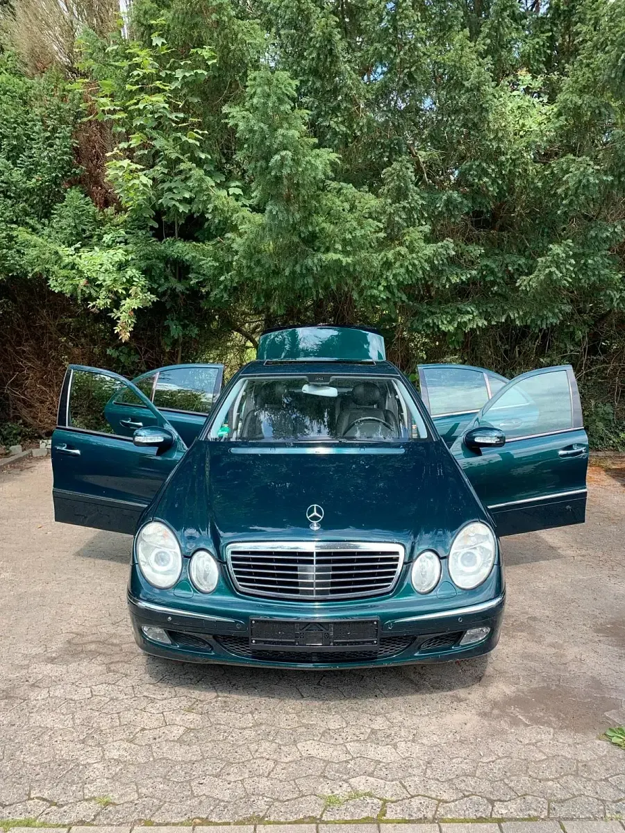 Gebraucht Mercedes E500 306 PS (225 kW) 2002 Limousine