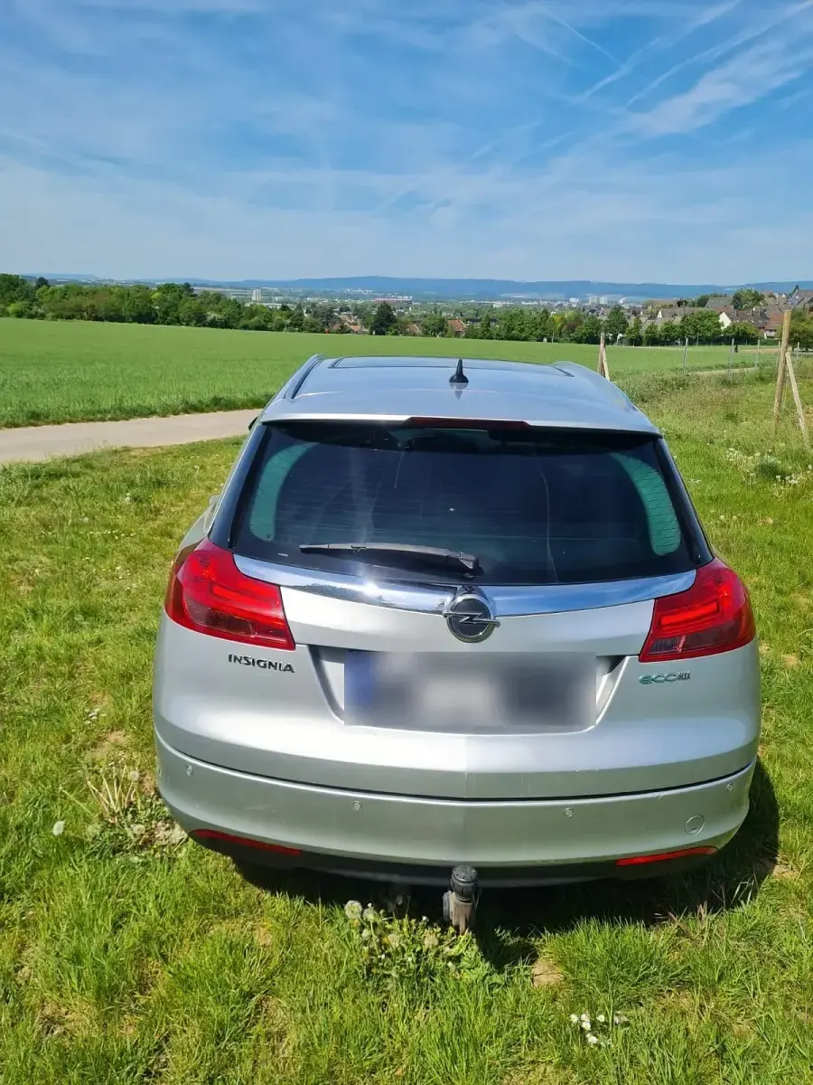 Gebraucht Opel Insignia 160 PS (117 kW) 2011 Grau Kombi