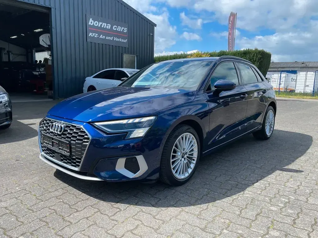 Gebraucht Audi A3 Advanced 110 PS (80 kW) 2021 Blau Limousine