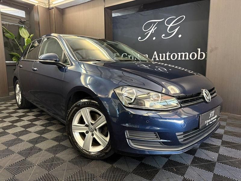 Blau Gebraucht 2013 VW Golf VII Comfortline Limousine | 8.999 € (Fairer Preis) - Bild 1/4