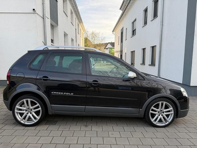 Gebraucht VW Polo Cross 80 PS (58 kW) 2009 Schwarz Kleinwagen