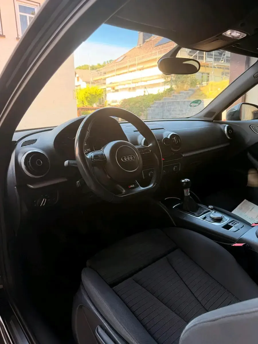 Gebraucht Audi A3 Sportback 184 PS (135 kW) 2014 Schwarz Kleinwagen