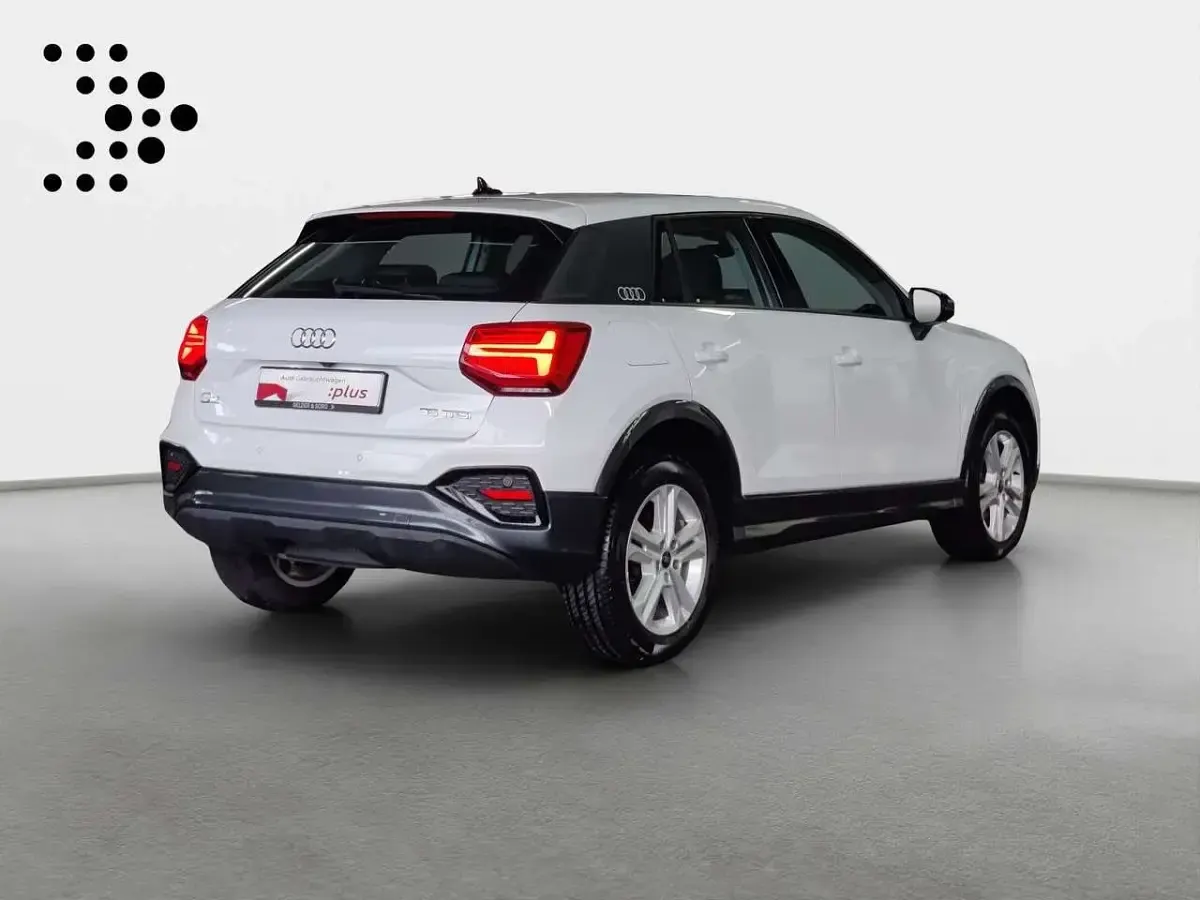 Używany Audi Q2 Advanced 150 KM (110 kW) 2024 Biały SUV