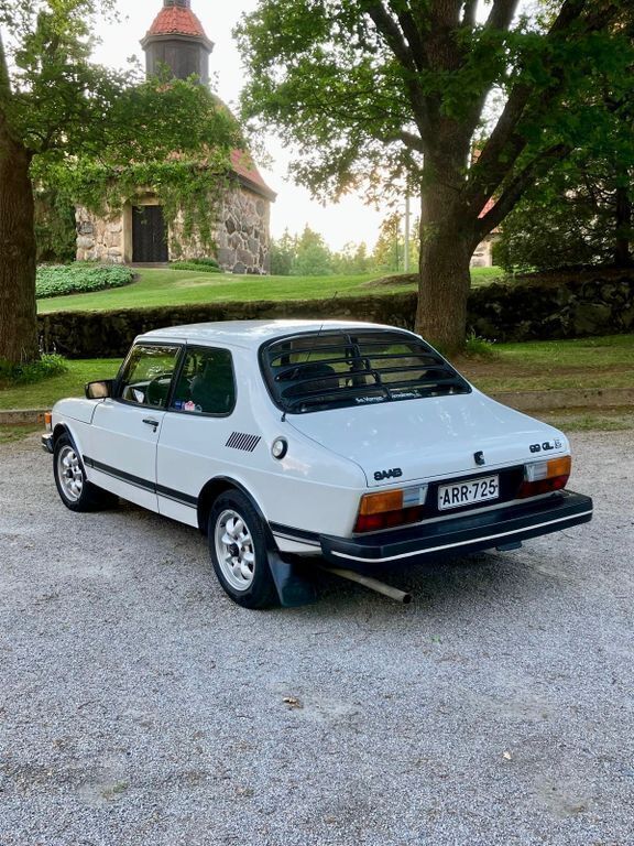 Weiß Gebraucht 1983 Saab 99 Limousine | 4.990 € - Bild 1/4