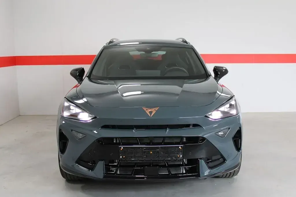 Neu Cupra Formentor 150 PS (110 kW) 2026 Blau SUV