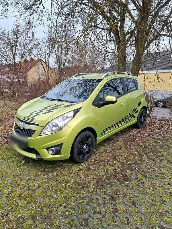 Gebraucht Chevrolet Spark 81 PS (59 kW) 2011 Grün Kleinwagen