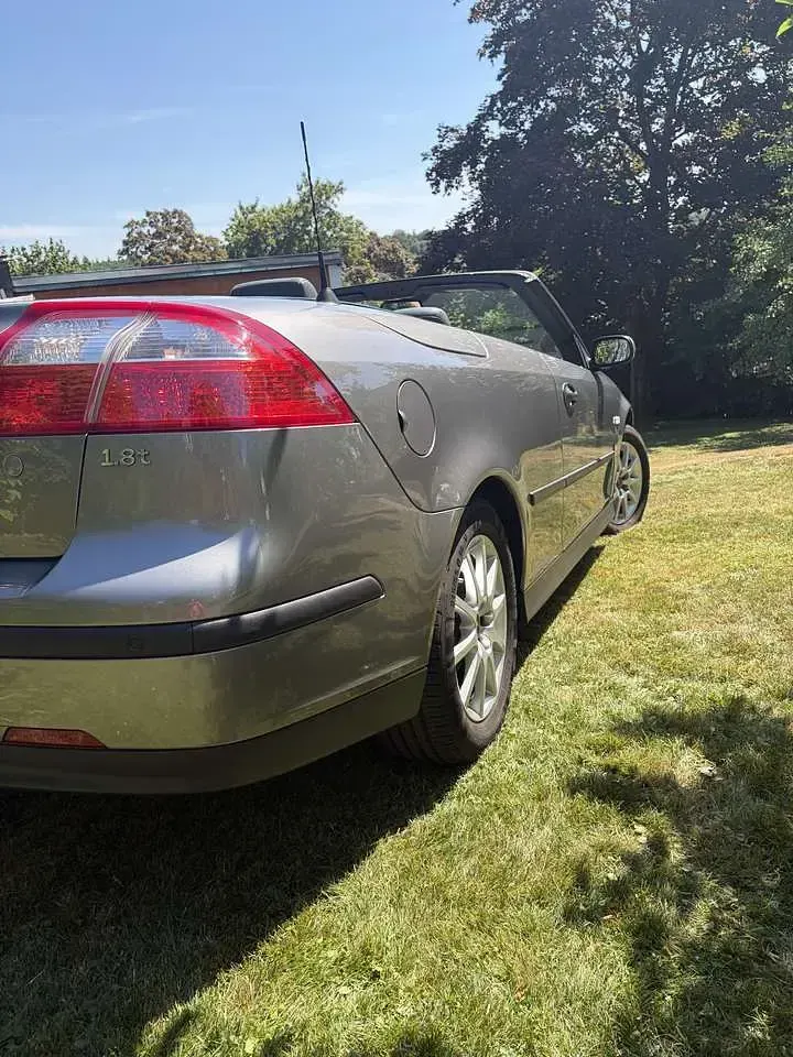 Gebraucht Saab 9-3 Linear 150 PS (110 kW) 2004 Grau Cabrio