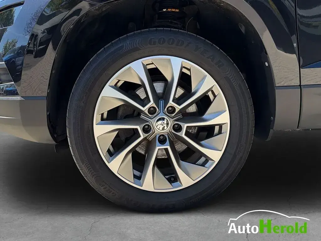 Gebraucht Skoda Karoq Clever 150 PS (110 kW) 2022 Blackmagic perleffekt SUV
