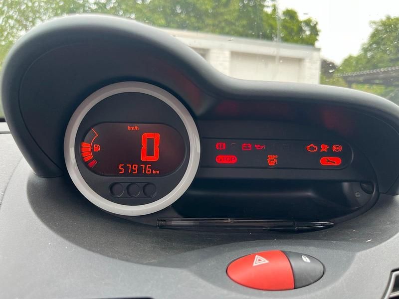 Schwarz Gebraucht 2011 Renault Twingo Kleinwagen | 2.995 € - Bild 1/4