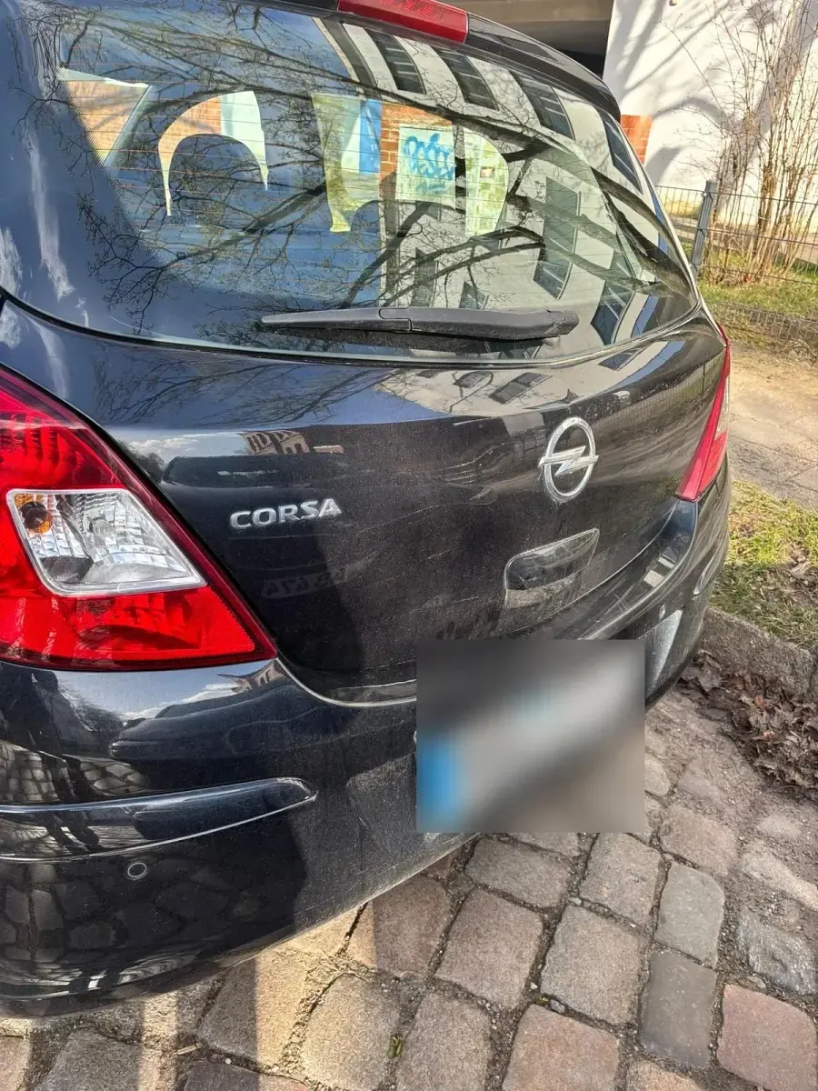 Second-hand Opel Corsa 87 CP (63 kW) 2013 Negru Hatchback
