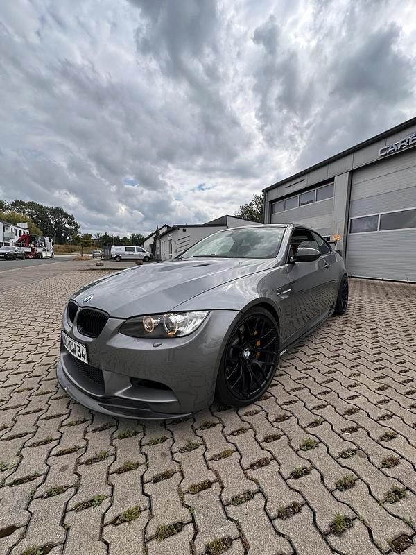 Grau Gebraucht 2009 BMW M3 Coupé | 38.499 € (Teuer) - Bild 1/4