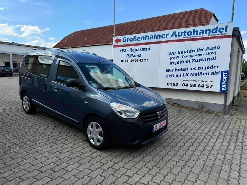 Blau Gebraucht 2015 Dacia Dokker Van | 3.800 € - Bild 1/4