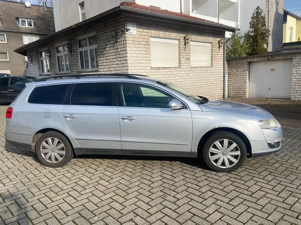 Gebraucht VW Passat Individual 140 PS (102 kW) 2008 Silber Kombi
