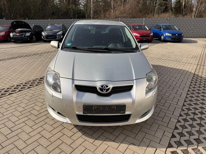 Gebraucht Toyota Auris Live 132 PS (97 kW) 2009 Grau Kleinwagen