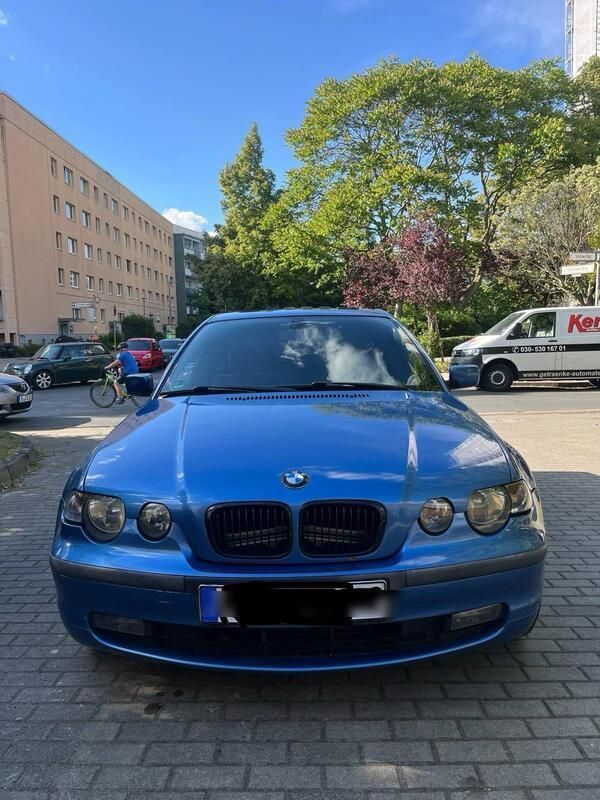 Blau Gebraucht 2004 BMW 320 Kleinwagen | 1.000 € (Superpreis) - Bild 1/4