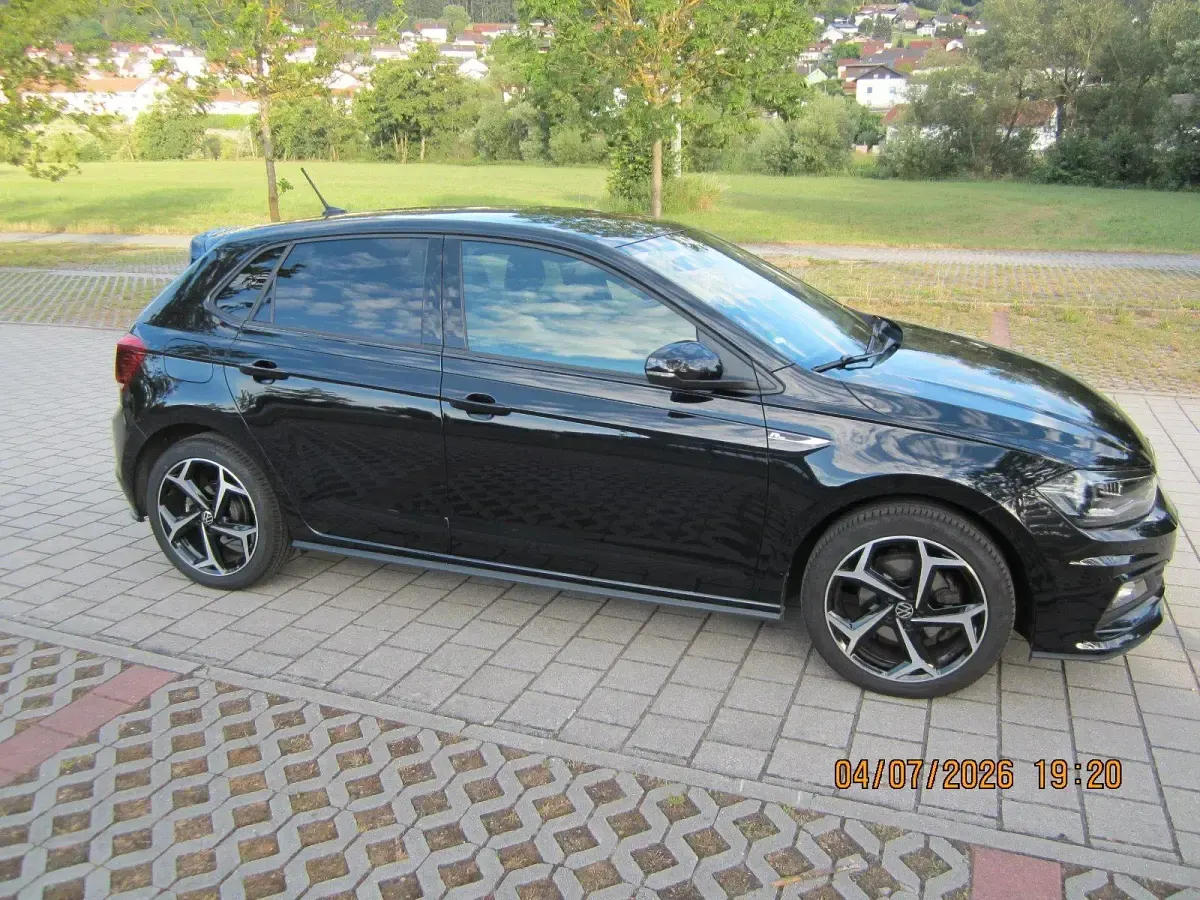 Gebraucht VW Polo Highline 110 PS (80 kW) 2021 Schwarz Kleinwagen