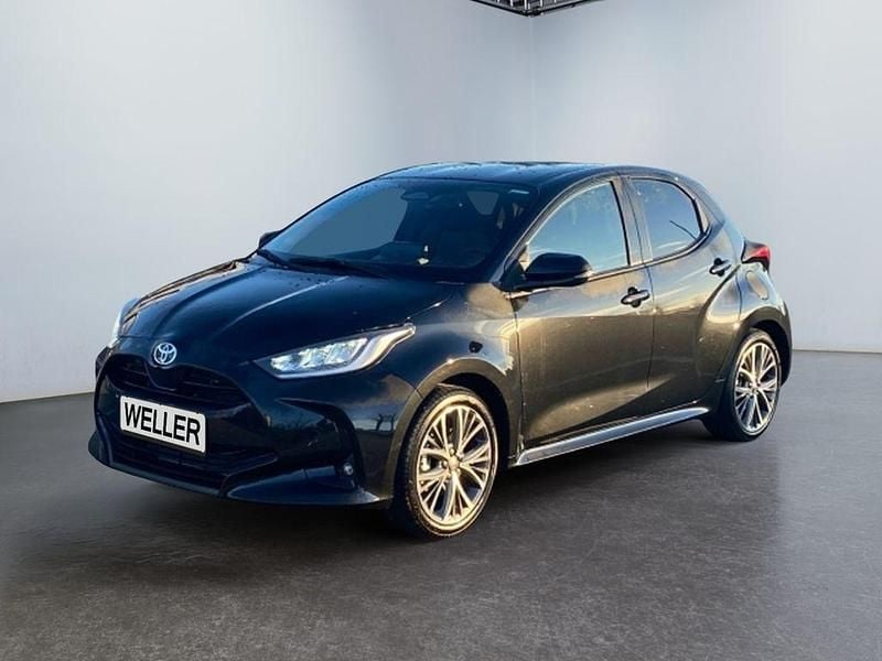 Schwarz Neu 2025 Toyota Yaris Hybrid Kleinwagen | 22.990 € (Guter Preis) - Bild 1/3
