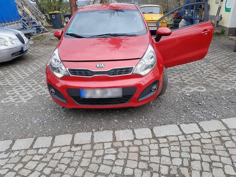 Second-hand Kia Rio 86 CP (63 kW) 2013 Hatchback