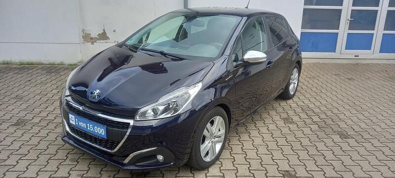 Blau Gebraucht 2019 Peugeot 208 Signature Sky Kleinwagen | 10.000 € (Etwas zu teuer) - Bild 1/1