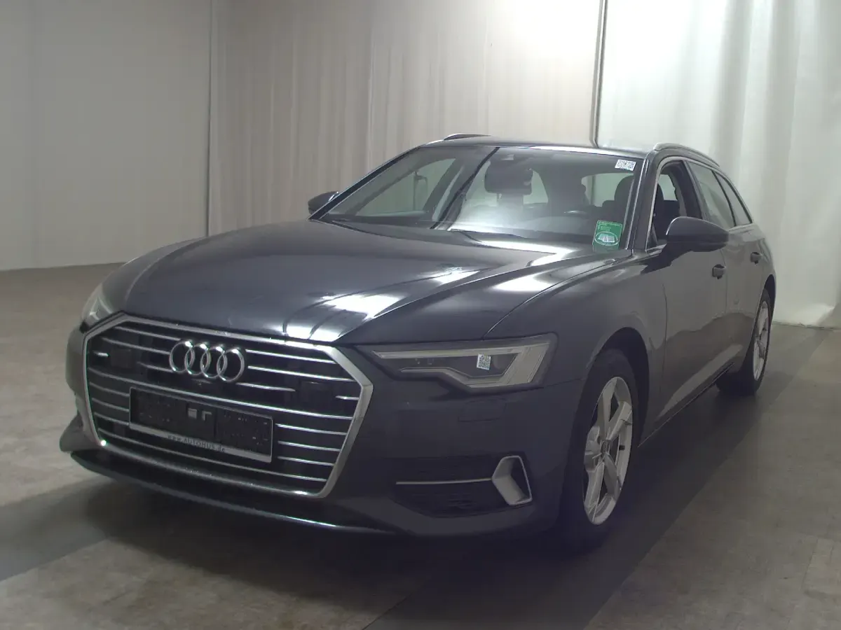Second-hand Audi A6 Sport 204 CP (150 kW) 2023 Gri Break
