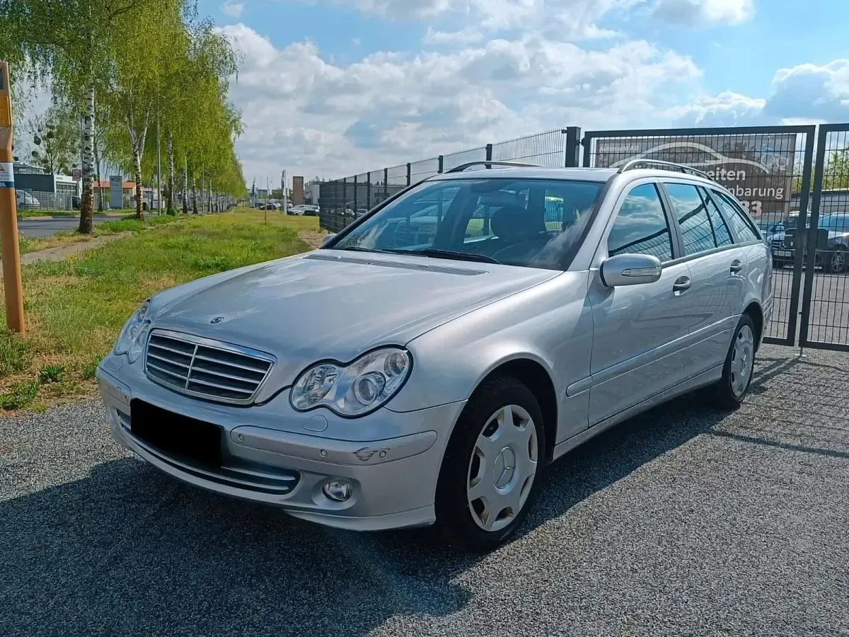 Gebraucht Mercedes C220 150 PS (110 kW) 2007 Silber Kombi