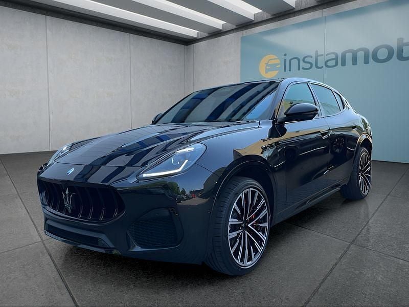 Schwarz Neu 2025 Maserati Grecale SUV | 104.699 € (Teuer) - Bild 1/4