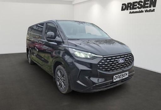 Gebraucht Ford Tourneo Titanium 150 PS (110 kW) 2024 Schwarz Van / Kleinbus