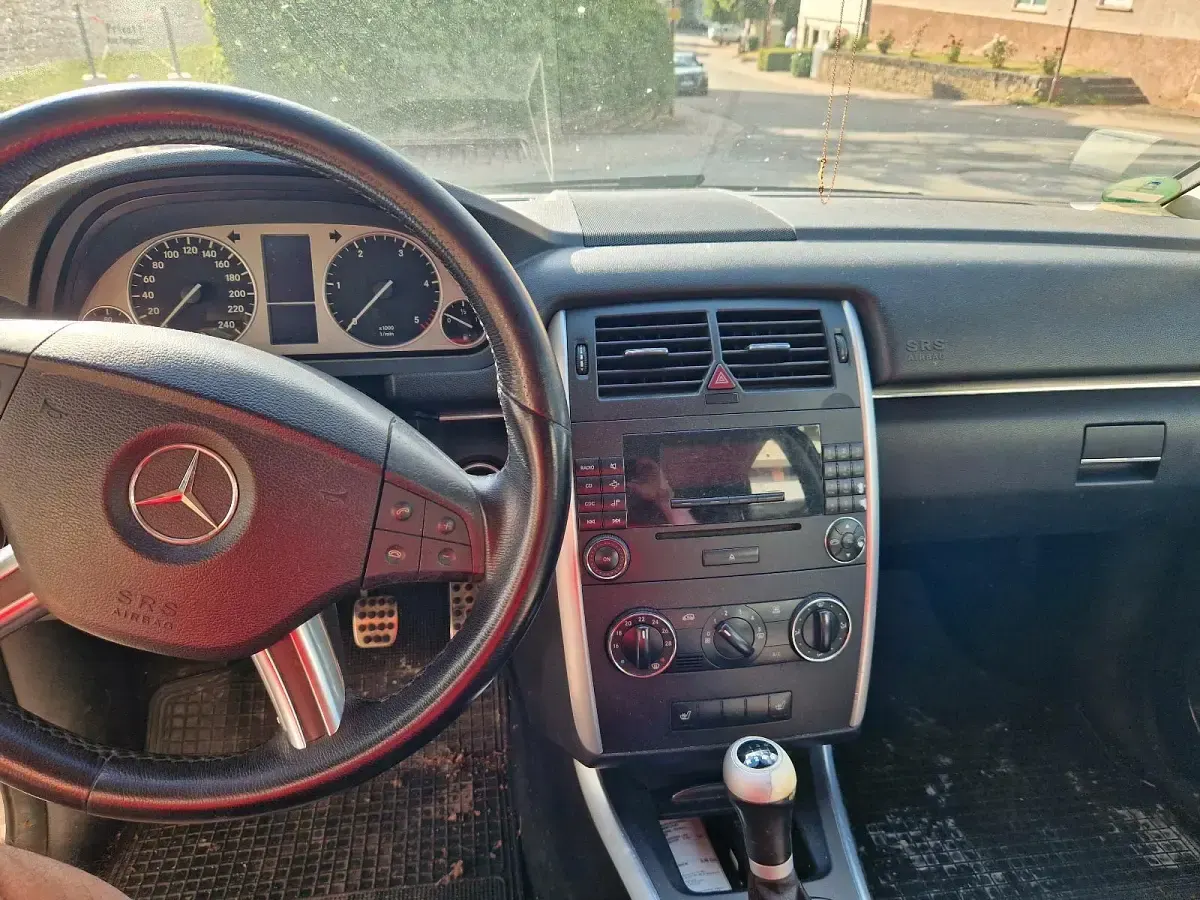 Gebraucht Mercedes B180 109 PS (80 kW) 2007 Beige Van / Kleinbus