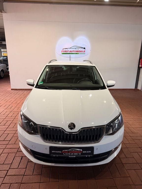 Gebraucht Skoda Fabia Drive 90 PS (66 kW) 2018 Weiß Kombi