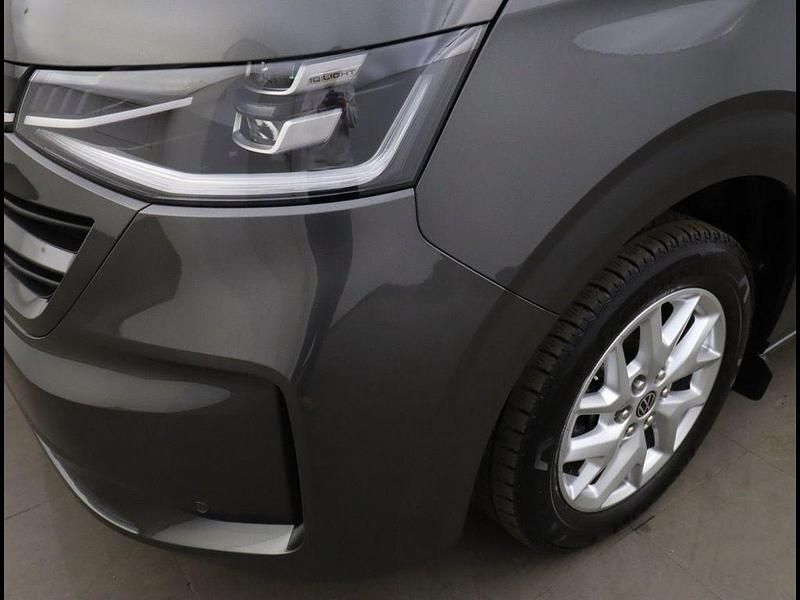 Gebraucht VW T7 Style 150 PS (110 kW) 2025 Graphite dust Van