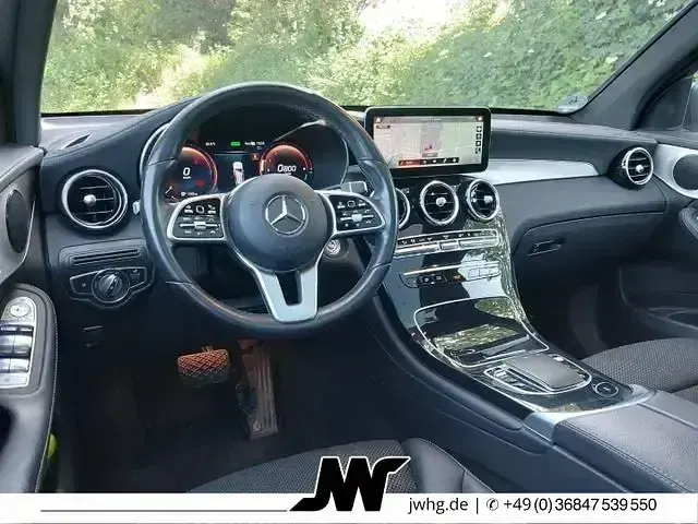 Gebraucht Mercedes GLC300e Night 306 PS (225 kW) 2022 Andere SUV