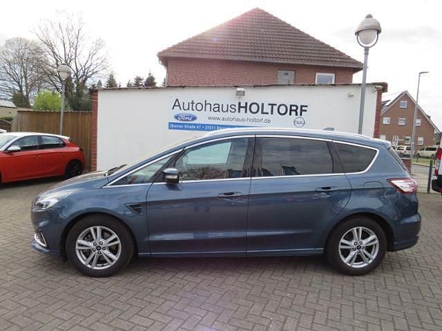 Gebraucht Ford S-MAX Titanium 190 PS (139 kW) 2020 Blau Van / Kleinbus