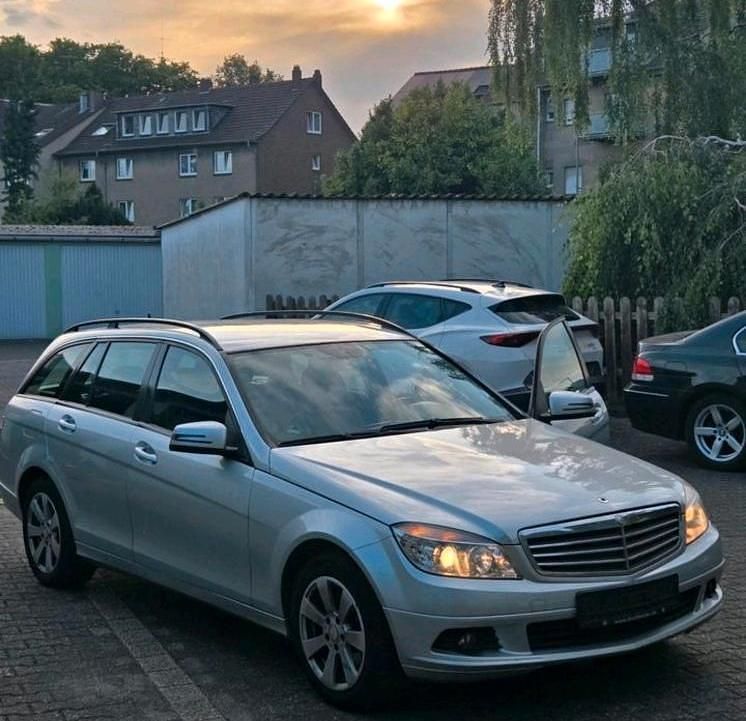 Silber Gebraucht 2009 Mercedes C200 Kombi | 3.000 € (Superpreis) - Bild 1/4