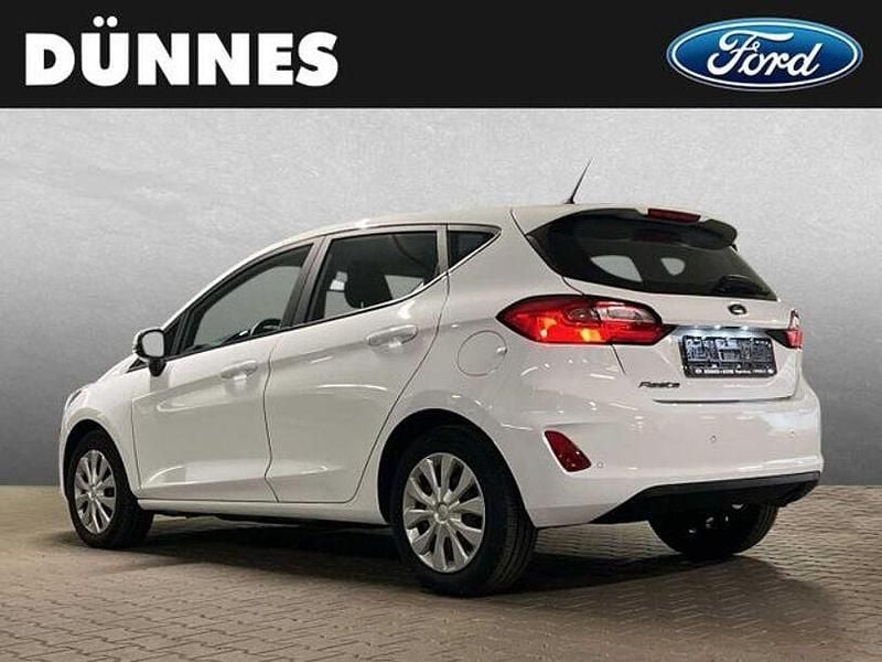 Gebraucht Ford Fiesta Cool & Connect 75 PS (55 kW) 2022 Weiß Kleinwagen
