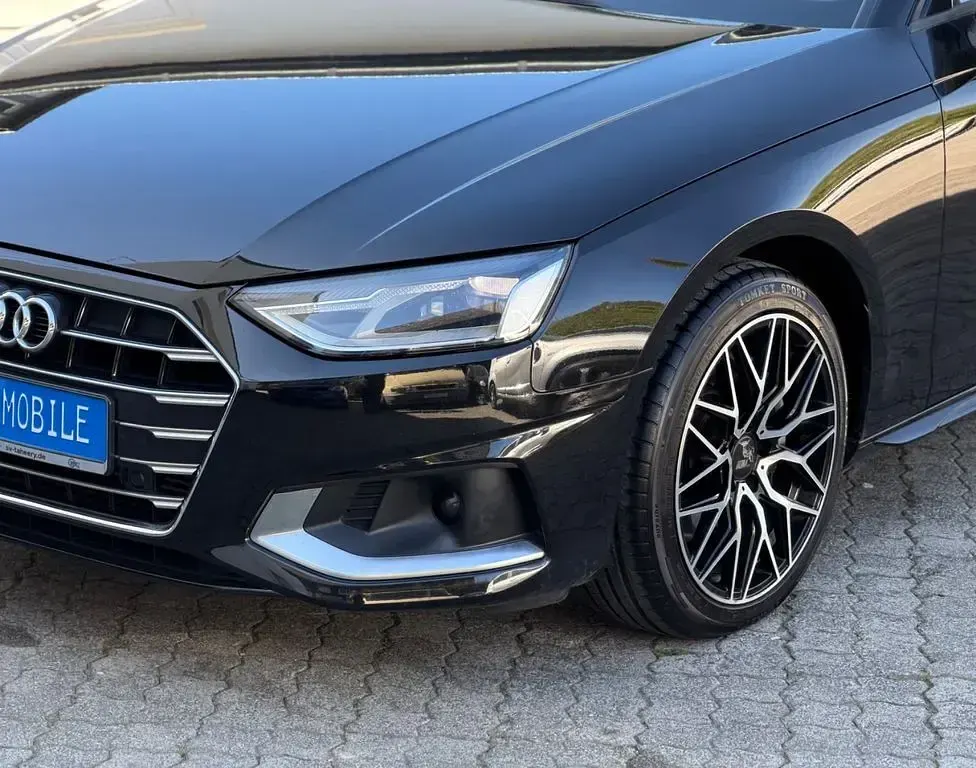Gebraucht Audi A4 Advanced 204 PS (150 kW) 2021 Schwarz Limousine