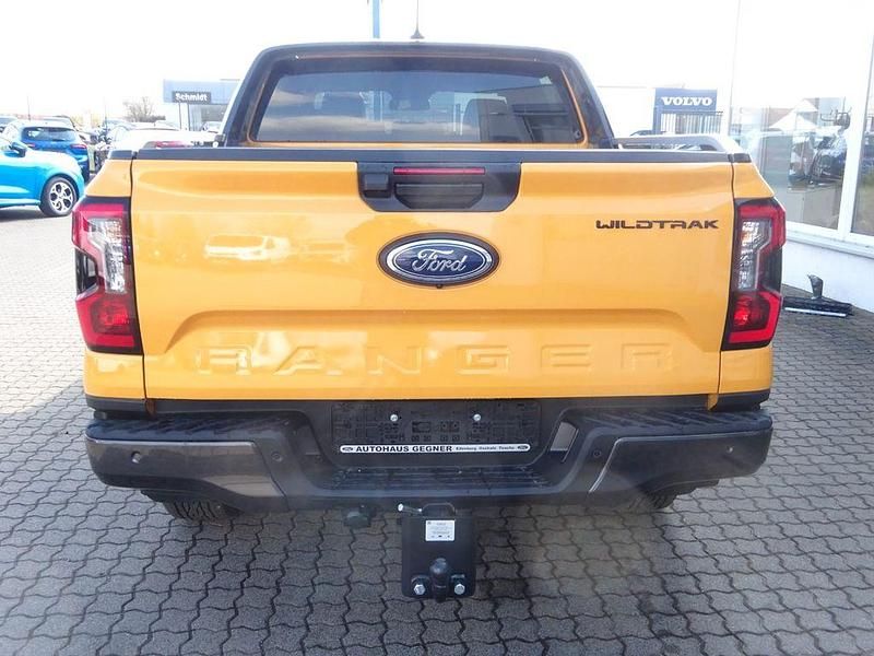 Nowe Ford Ranger Wildtrack 279 KM (205 kW) 2026 Pomarańczowy Pickup