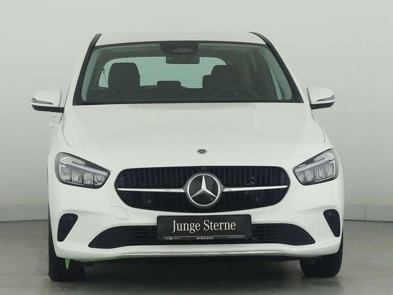 Gebraucht Mercedes E250 Advanced 163 PS (119 kW) 2025 Unilack polarweiss Kombi