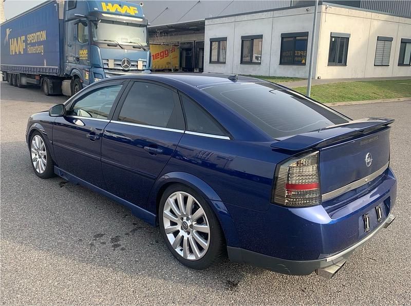 Gebraucht Opel Vectra 175 PS (128 kW) 2004 Blau Limousine