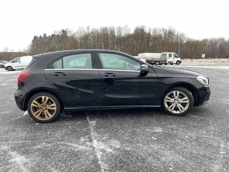 Gebraucht Mercedes A220 177 PS (130 kW) 2018 Schwarz Limousine