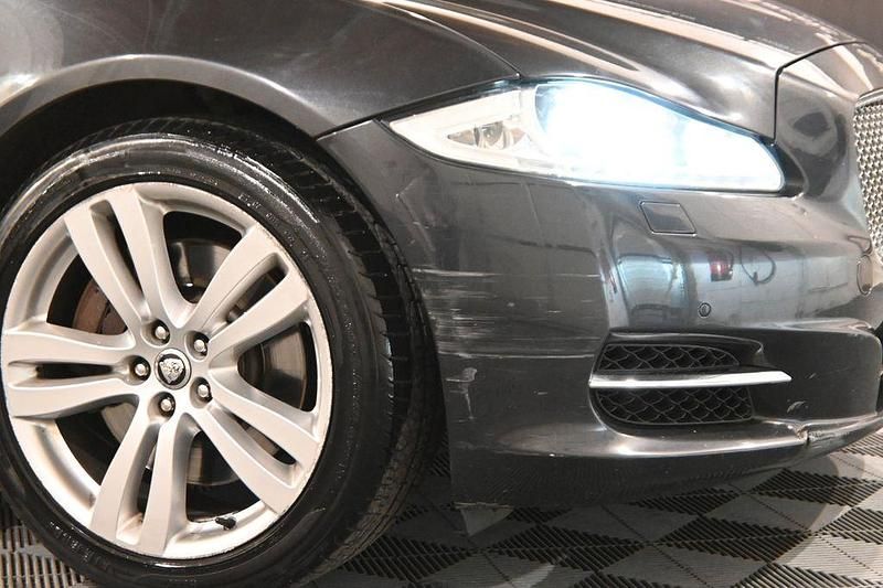 Gebraucht Jaguar XJ Luxury 275 PS (202 kW) 2013 Braun Limousine