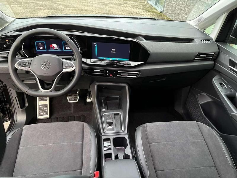 Neu VW Caddy Style 116 PS (85 kW) 2026 Blau Van / Kleinbus