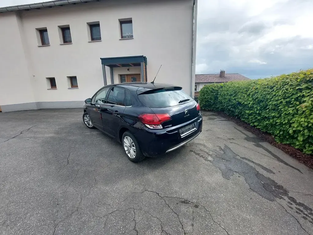 Gebraucht Citroën C4 PureTech 131 PS (96 kW) 2016 Blau Limousine
