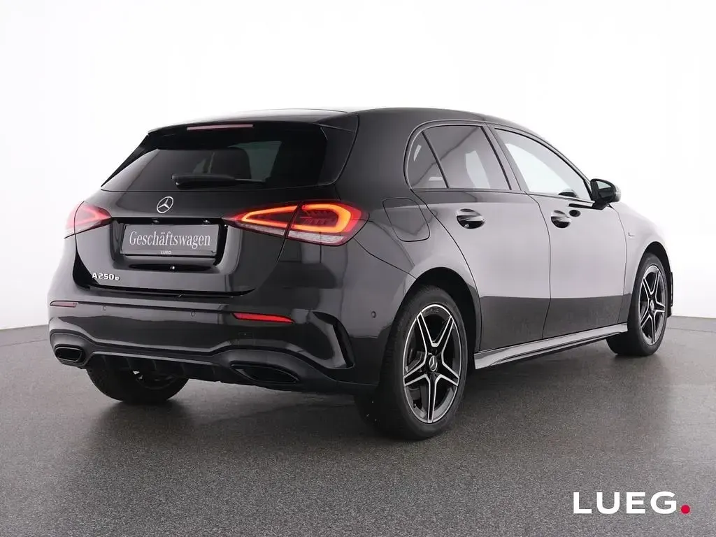 Gebraucht Mercedes A250 AMG 218 PS (160 kW) 2021 Schwarz Limousine