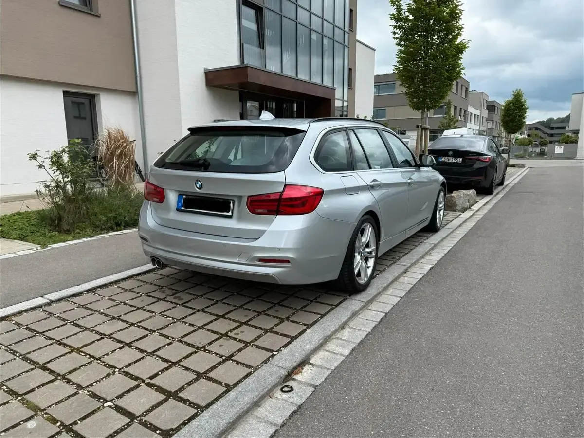 Gebraucht BMW 320 Efficient Dynamics 190 PS (139 kW) 2016 Silber Kombi