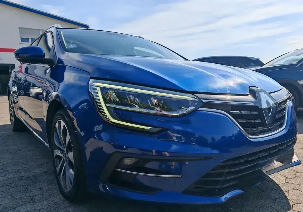 Gebraucht Renault Megane E-Tech Intens 158 PS (116 kW) 2023 Blau Limousine