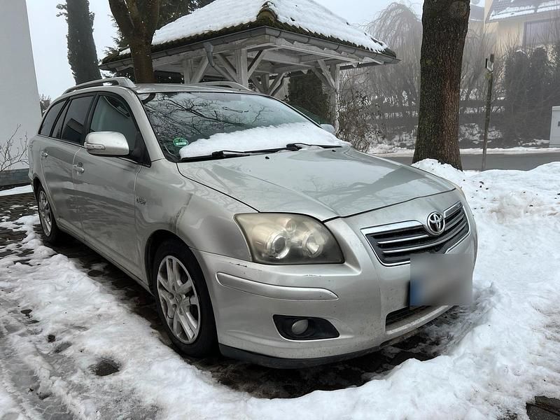 Gebraucht Toyota Avensis 177 PS (130 kW) 2008 Silber Kombi